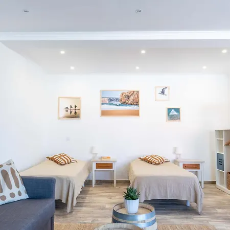 Coworking And Coliving Guest house *